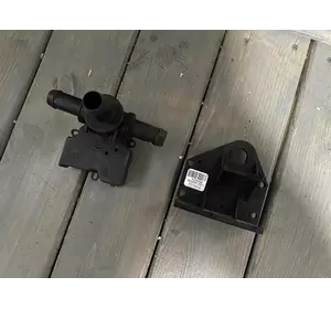 CV68-18495-AB, 127-00022-001(126) Насос води електро форд, Ford Focus Electric mk3 2011-2018 Електро водяний насос CV68-18495-AB, 127-00022-001(126) Насос води електро форд, Ford Focus Electric mk3 2011-2018 Електро водяний насос