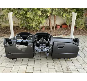 Передняя панель (торпедо) Ford Focus mk3 2011-2018 Передняя панель (торпедо) Ford Focus mk3 2011-2018