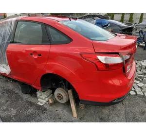 Ford Focus mk3 11-15 Сідан дорест задній бампер кришка Ford Focus mk3 11-15 Сідан дорест задній бампер кришка