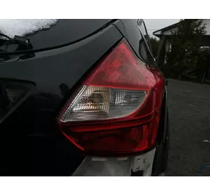 Задние фонари фф3 Ford Focus хетч левый правый оригинал Задние фонари фф3 Ford Focus хетч левый правый оригинал
