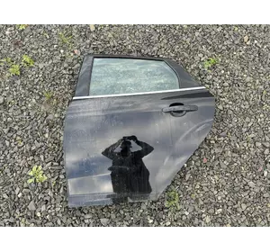 DM5Z5824631C Задні ліві двері Ford Focus mk3 2011-2018 PNT: UH Колір Чорний металік DM5Z5824631C Задні ліві двері Ford Focus mk3 2011-2018 PNT: UH Колір Чорний металік