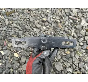 BM51-404B12-AA Замок кришки багажника Ford Focus mk3 11-18 BM51-404B12-AA Замок кришки багажника Ford Focus mk3 11-18