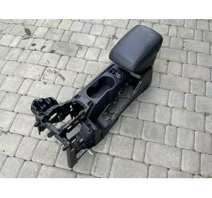 Підлокітник форд фокус мк3 11-16 ford focus Підлокітник форд фокус мк3 11-16 ford focus