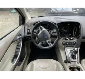 Ford Focus mk3 11-15 дорест подушка в кермо оригінал Ford Focus mk3 11-15 дорест подушка в кермо оригінал