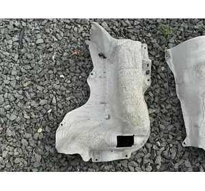 BV61-R114B06-A E Тепловий екран, захист Ford Focus mk3 2011-2018 USA  Форд фокус BV61-R114B06-A E Тепловий екран, захист Ford Focus mk3 2011-2018 USA  Форд фокус